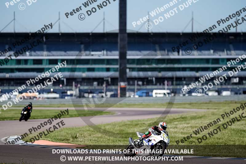 Rockingham no limits trackday;enduro digital images;event digital images;eventdigitalimages;no limits trackdays;peter wileman photography;racing digital images;rockingham raceway northamptonshire;rockingham trackday photographs;trackday digital images;trackday photos